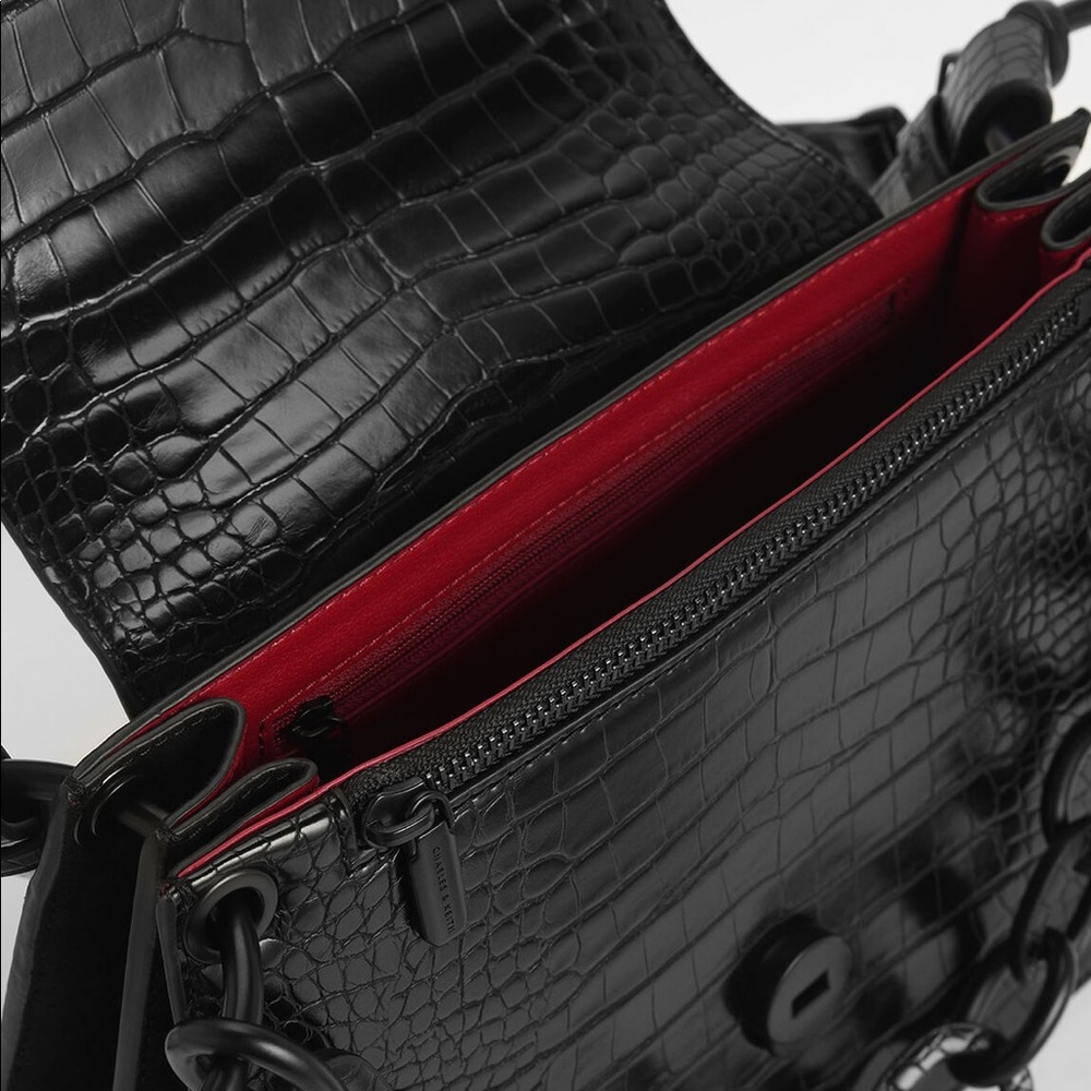 Charles and Keith leather bag - Picture 2 of 8